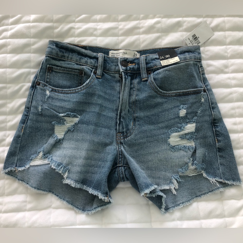 Abercrombie & Fitch Mid Rise Boyfriend Short Size 24/00